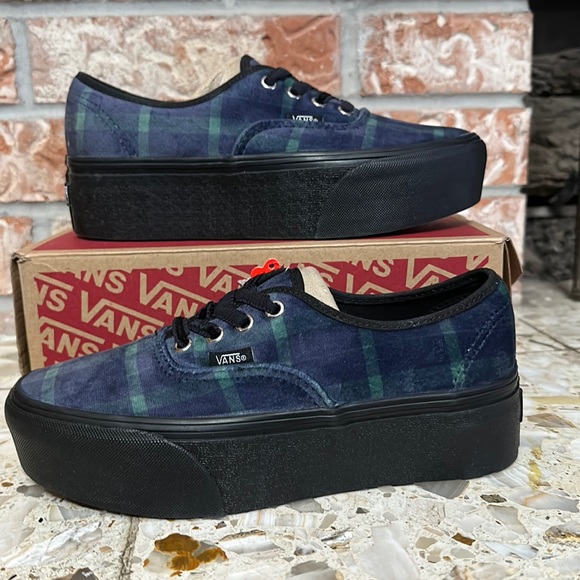 Vans Authentic stacked platform Velvet Plaid green black women’s size 9 - Picture 1 of 10